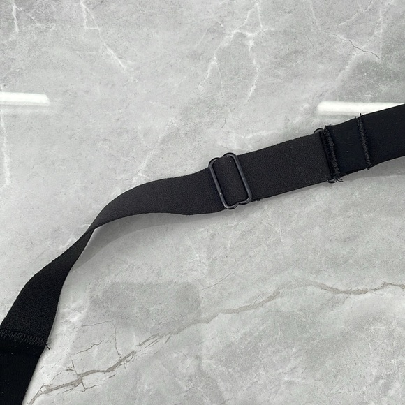 Women's Victoria’s Secret Sport Incredible Knockout Ultra Max Sports Bra 34B - Picture 12 of 16